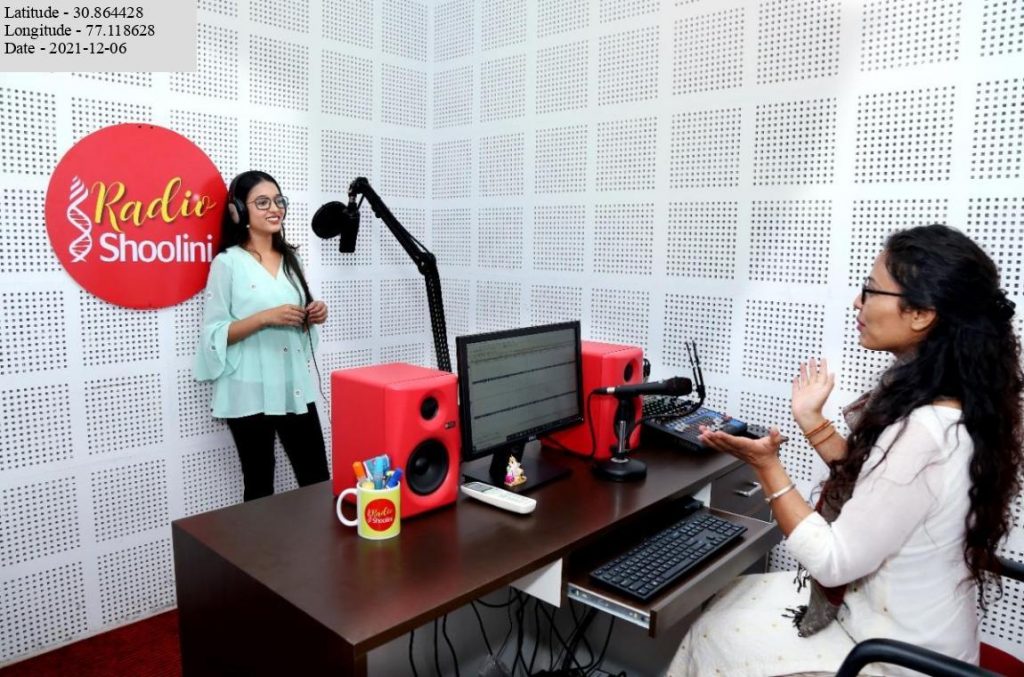 Radio shoolini