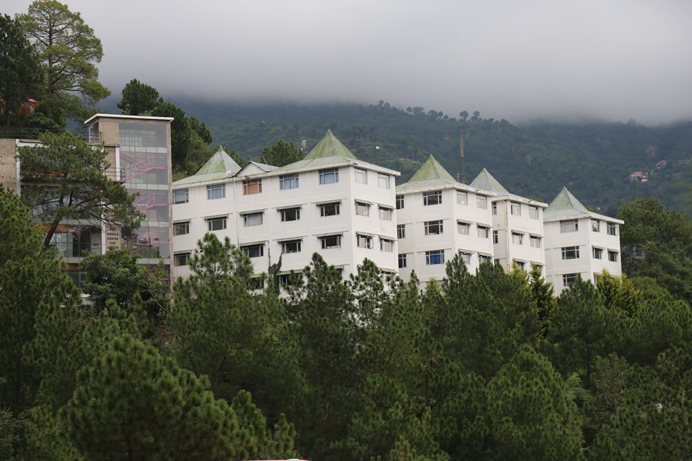 Build AI and VLSI Career at Shoolini University